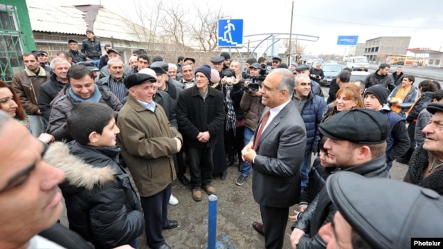Armenian presidential candidate Raffi Hovannisian campaigns in Armavir Province on February 13.