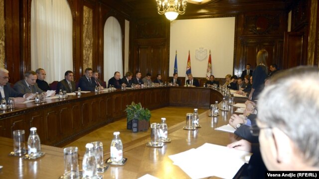 Predsednik Srbije Tomislav Nikolić na razgovoru sa predstavnicima kosovskih Srba o rezoluciji, decembar 2012.