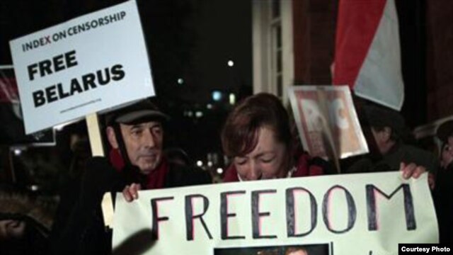 Irena Bohdanova, sister of detained Belarusian opposition presidential candidate Andrey Sannikau, protested outside the Belarus Embassy in London on December 21.
