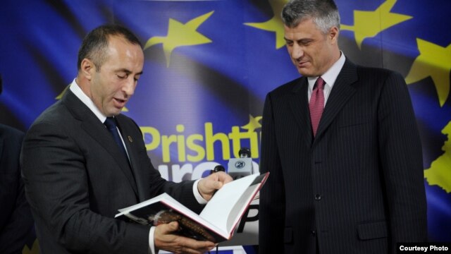 Ramush Haradinaj (AAK)  dhe kryeministri Hashim Thaçi