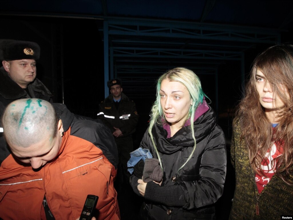 Ukrainian Activists Home After Belarus Ordeal