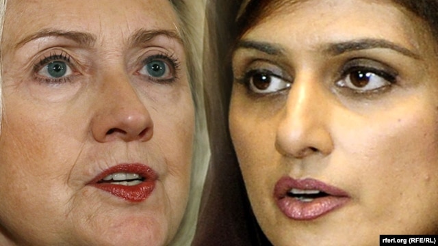 Hillary Clinton (left) met with the Pakistani foreign minister in London.