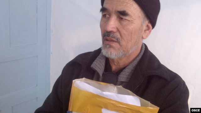 Azimjan Askarov in a Kyrgyz prison in December 2011