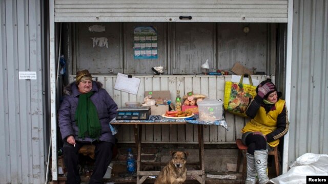Письма из оккупированного Донбасса. Кто наживается на жителях в оккупации?