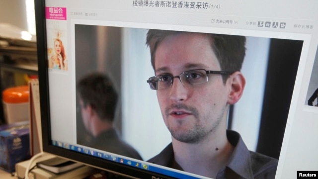US Charges Snowden With Espionage