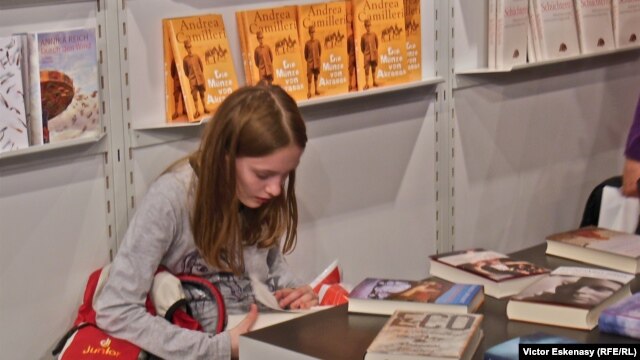 E60A07D0-4153-469D-8D63-A6496BF490F9_w64