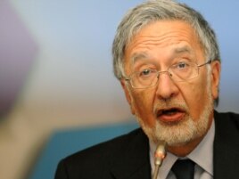Afghan Foreign Minister Zalmay Rasul