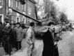 Government forces take up postions in Tursunzade in January 1997 (TASS)