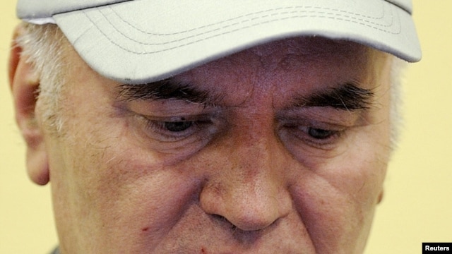 Ratko Mladić u haškoj sudnici, juni 2011.