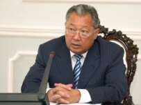 President Kurmanbek Bakiev addressing ministers today (official site)