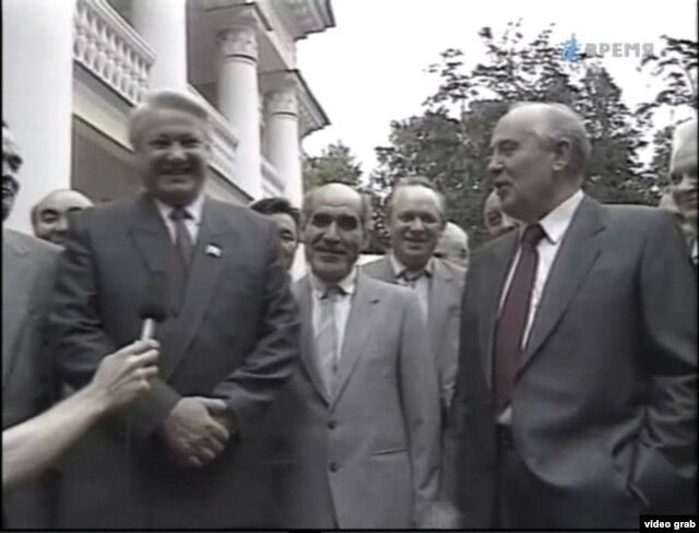 Михаил Горбачев и Борис Ельцин в Ново-Огареве. Лето 1991 года