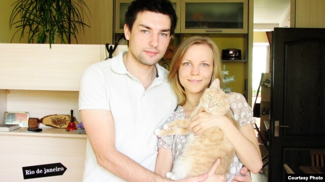 Roman Kharchenko, his girlfriend, Yulia, and their cat Rudy hope to lure visitors to Chernihiv.