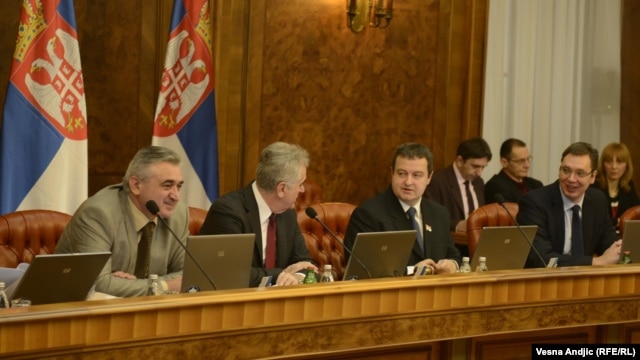 Predsednik Srbije na sednici Vlade tokom rasprave o Rezoluciji