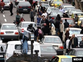 ۴۰ درصد کارکنان دستگاه‌های دولتی تا پایان مرداد ملزم به ترک تهران شدند
