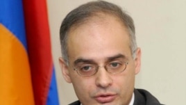 Opposition negotiator Levon Zurabian accused the government of breaking a promise.