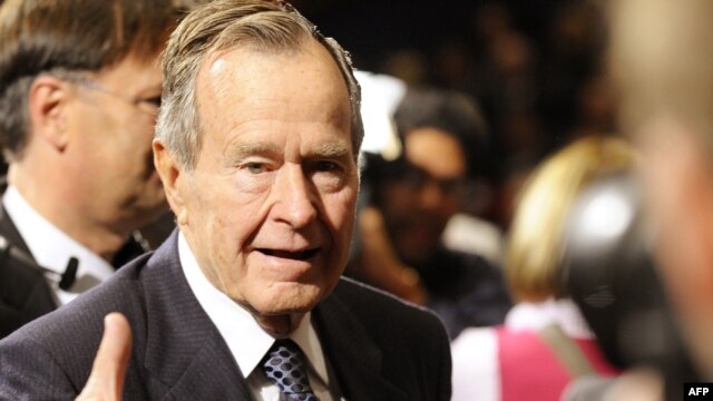 Ish presidenti George Bush i vjetri