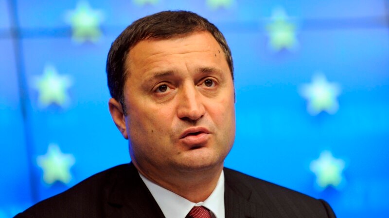 Бывший премьер Молдавии останётся под арестом ещё на 30 суток