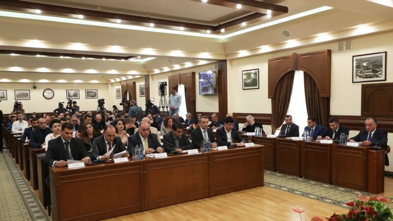 ����: rus.azatutyun.am