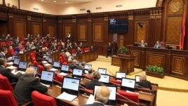 Խորհրդարանի նիստերի դահլիճը, արխիվ