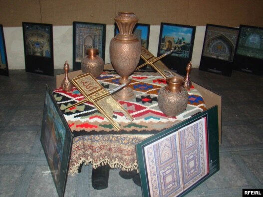 دغه نندارتون د کابل تر څنګ د افغانستان په څلورو نورو ولایتونو کې د یوې اونۍ لپاره پرانستی وی