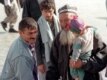 Refugees returning to Dushanbe in 1997 (TASS)