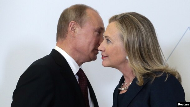 Vladimir Putin və Hillary Clinton, Vladivostok, 08 sentyabr 2012