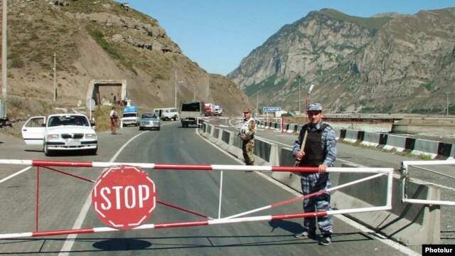 Если перейти через "красную черту", окажется, что Грузию и Россию больше объединяет с точки зрения безопасности, чем разделяет, считают эксперты