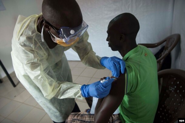 Гвинея. Испытания экспериментальной вакцины от лихорадки Эбола