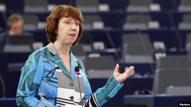 Catherine Ashton adresîndu-se Parlamentului European, la Strasbourg