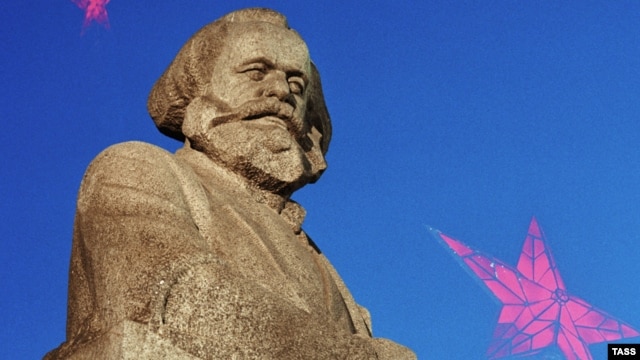 Spomenik Karlu Marksu