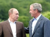 Ban hopes Putin (left) and Bush can come to an agreement in Maine (epa)