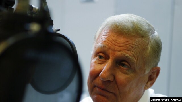 Czech Republic – U.S. Republican Congressman Dan Burton during an interview with at RFE/RL headquarters in Prague, 20May2011