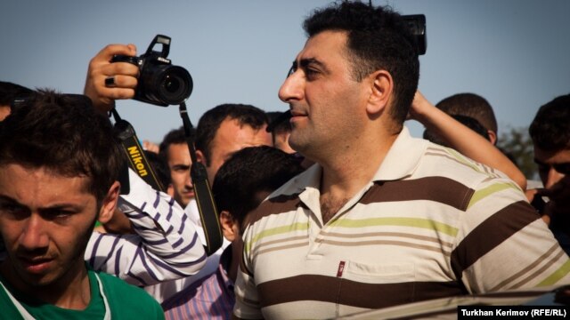 Azerbaijan -- Azerbaijani military officer Ramil Safarov receives a hero's welcome in Baku, 31Aug2012.