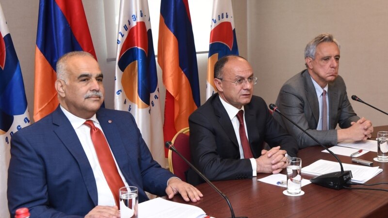 ����: rus.azatutyun.am