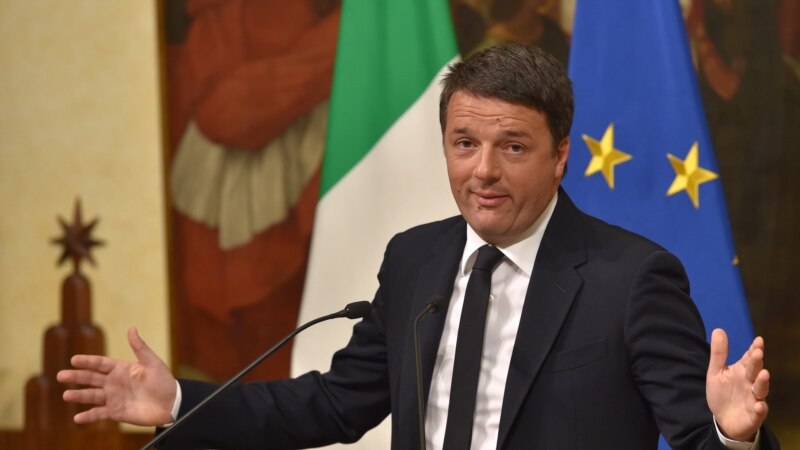 Президент Италии просит премьера не уходить до принятия бюджета