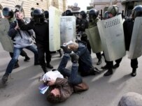 Police cracked down on last month's March of Dissent rallies in St. Petersburg and Moscow (epa)