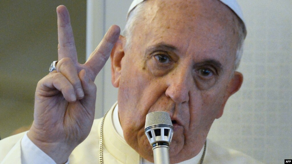 Pope Makes Christmas Call To Iraqi Refugees