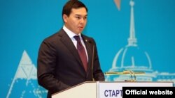 Қазақстан президенті Нұрсұлтан Назарбаевтың жиені, Панамадағы оффшор жанжалында аты аталған Нұрәлі Әлиев.