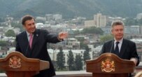 Georgia's Saakashvili (left) and the OSCE's De Gucht speaking in Tbilisi on October 2 (InterPressNews)