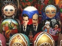 Medvedev-Putin matrioshka doll at a Moscow stall in January (AFP)