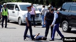 Алматыдағы шабуылға күдіктілерді ұстау операциясы. 18 шілде 21016 жыл.