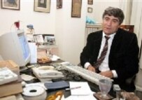 Hrant Dink (file photo) (AFP)
