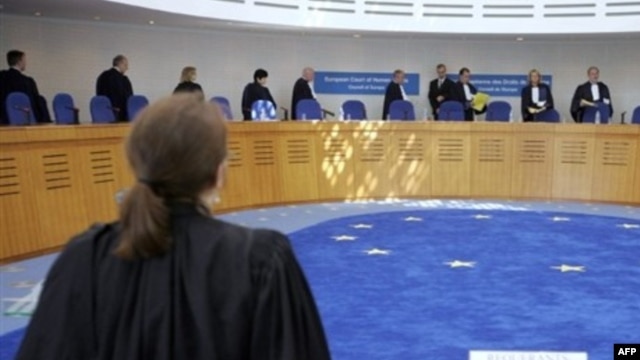The European Court of Human Rights in Strasbourg already rejects approximately 90 percent of all applications due to inadmissibility.