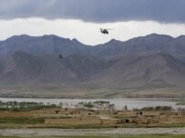 A U.S. helicopter flies over Helmand Province (file photo) (NATO)