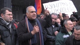 Armenia -- Opposition leader Raffi Hovanissian speaks at a rally in Gyumri. 23Feb., 2013