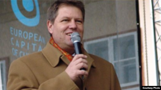 F9084B15-1DC6-4A00-BFF3-A79C483A82BC_w64