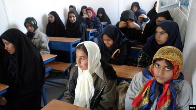 Schoolgirls seated in a classroom in the city of Bam (file photo)