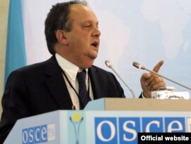 ATƏT Parlament Assambleyasının prezidenti Joao Soares