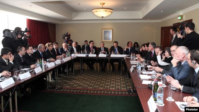 Armenia - Armenian and EU officials open talks on visa facilitation in Yerevan, 27Feb2012.