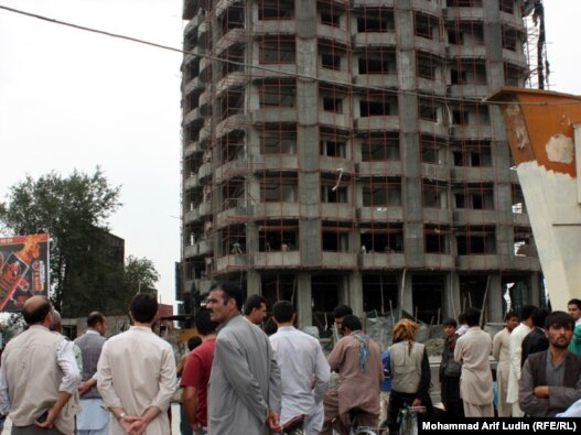 ساختمانی که مهاجمین خود را در آن پنهان کرده بودند